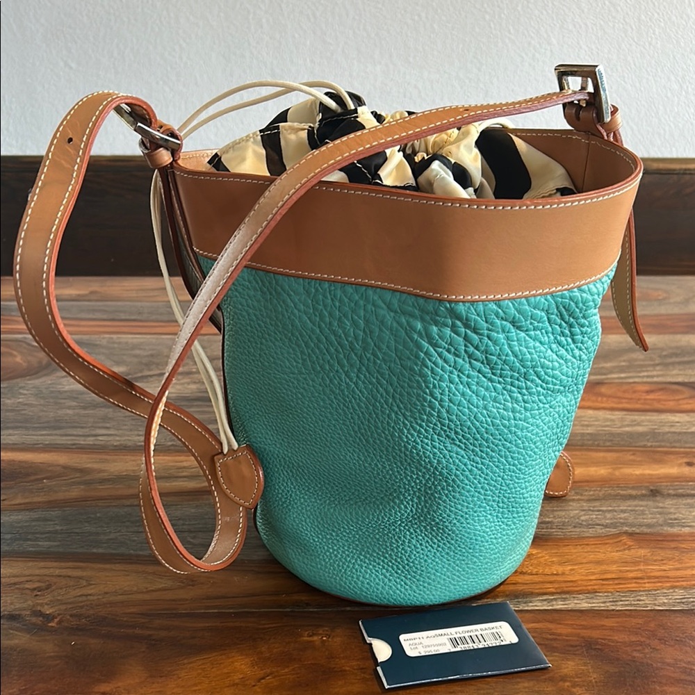 Dooney & Bourke Florentine Italian Flower Basket Bag - Picture 4 of 12